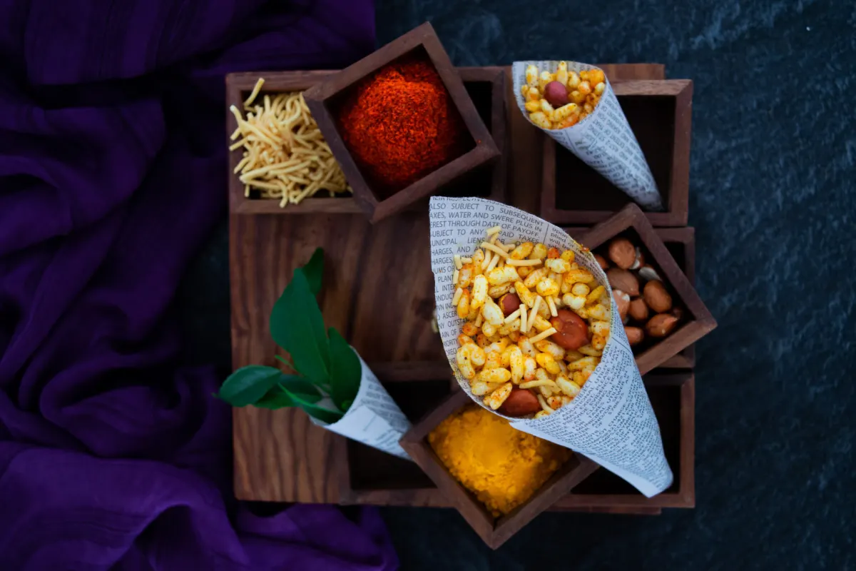 Sev Mamra Recipe — Gujarati Puffed Rice Snack (5 Min)