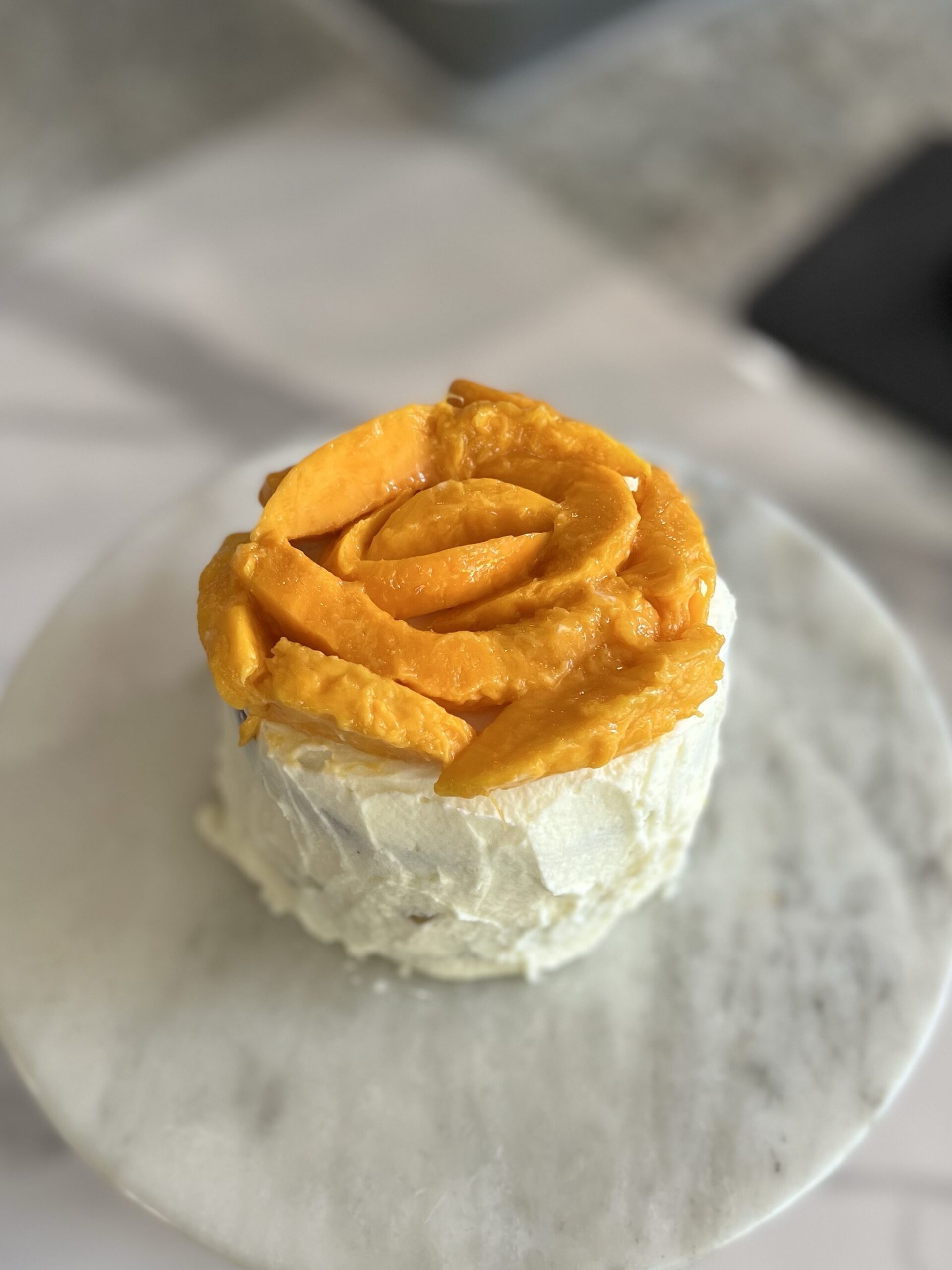 Eggless Mango Flower Cake